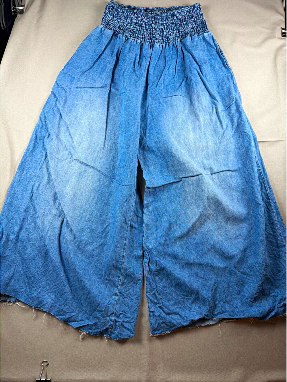 Oil & Hali Women’s Blue Tencel Wide Leg Pants Smocked Elastic Waist M DS7061